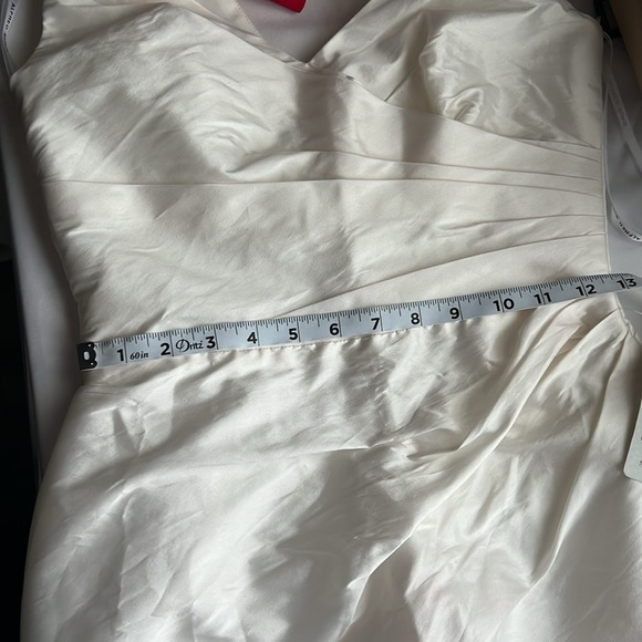 NWT Alfred Sung Size:2 Color: Ivory satin feel - Picture 12 of 14